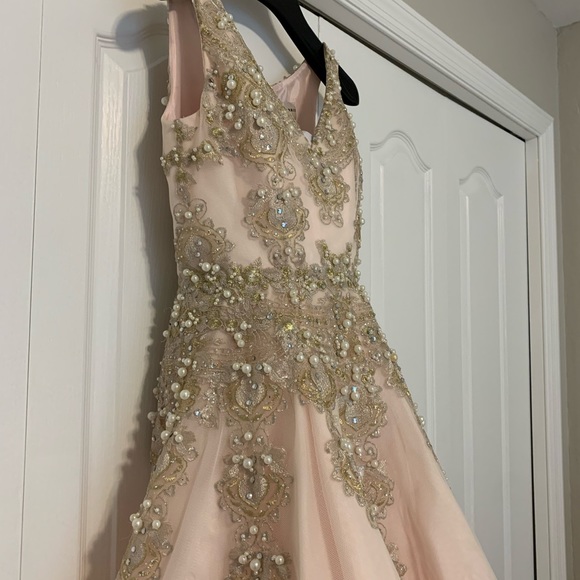 Wedding or special occasion dress - Picture 2 of 6